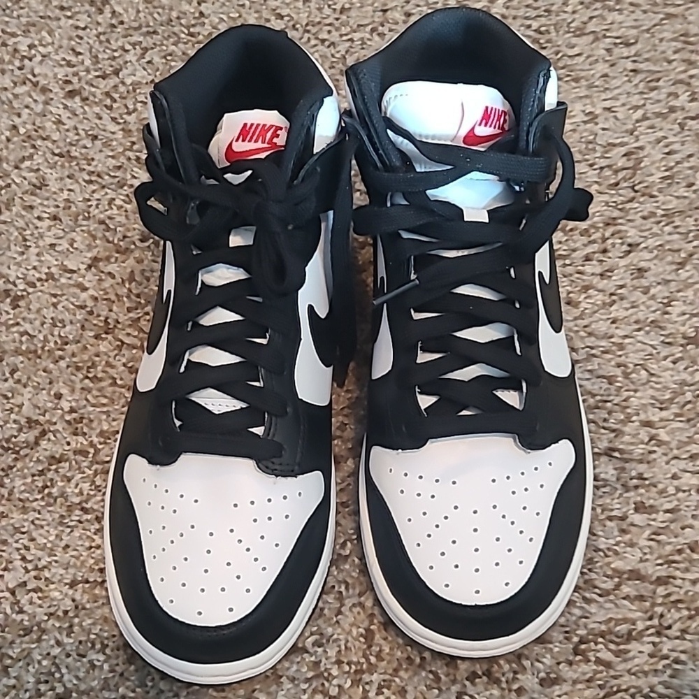 NEW Nike Black and White Dunk High Sneakers - Picture 5 of 5